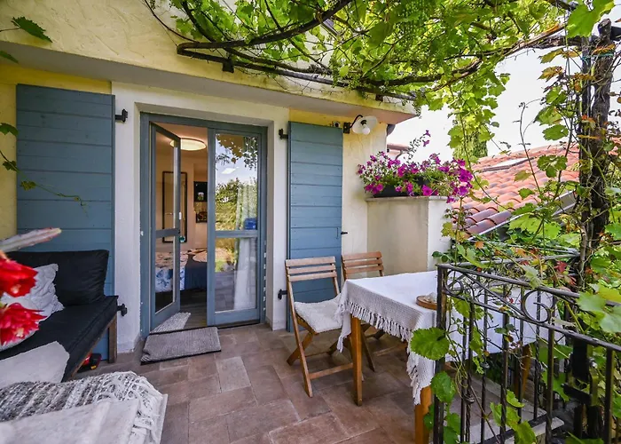 Apartma Medosi Apartamento *