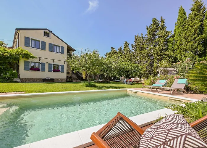 Apartma Medoši 公寓